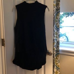 Black Sleeveless High-Low Sweater